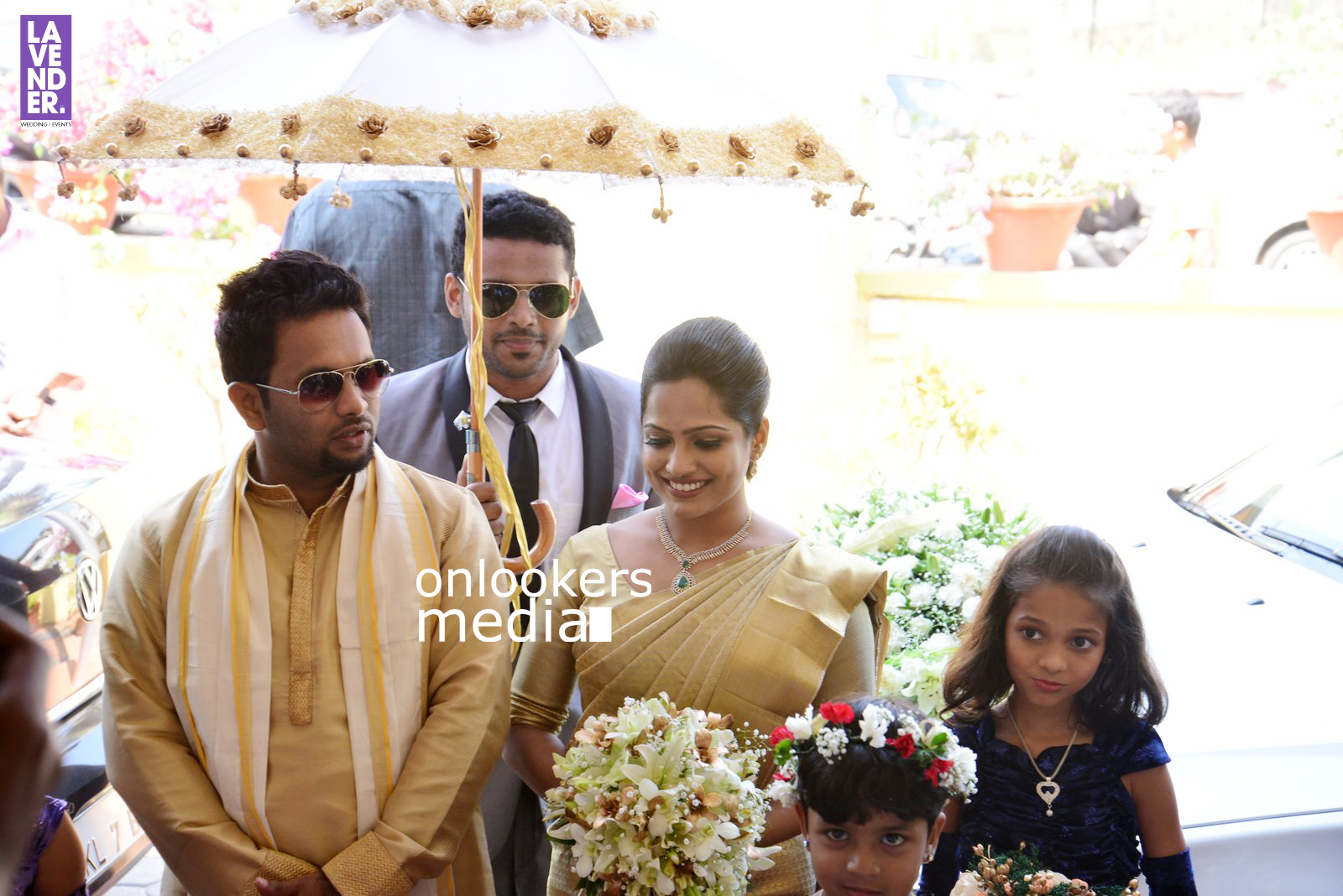 https://onlookersmedia.in/wp-content/uploads/2016/02/Aju-Varghese-Wedding-Stills-wife-Augustina-7.jpg