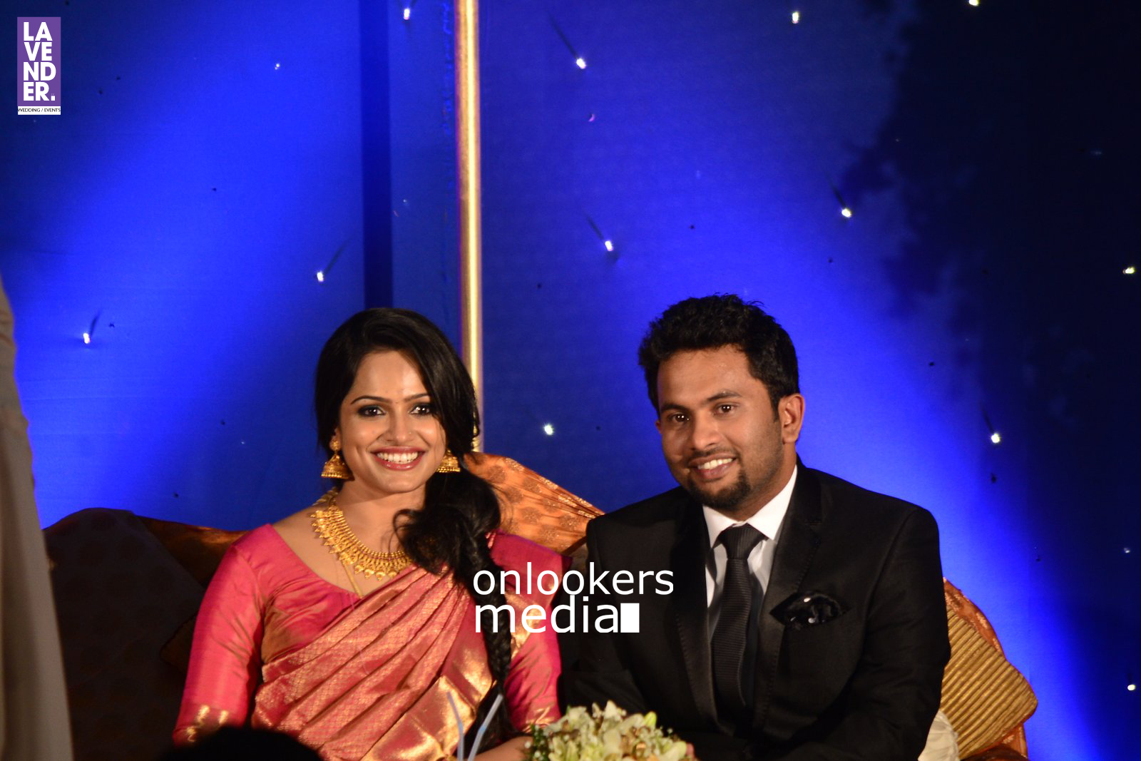 https://onlookersmedia.in/wp-content/uploads/2016/02/Aju-Varghese-Wedding-reception-stills-10.jpg