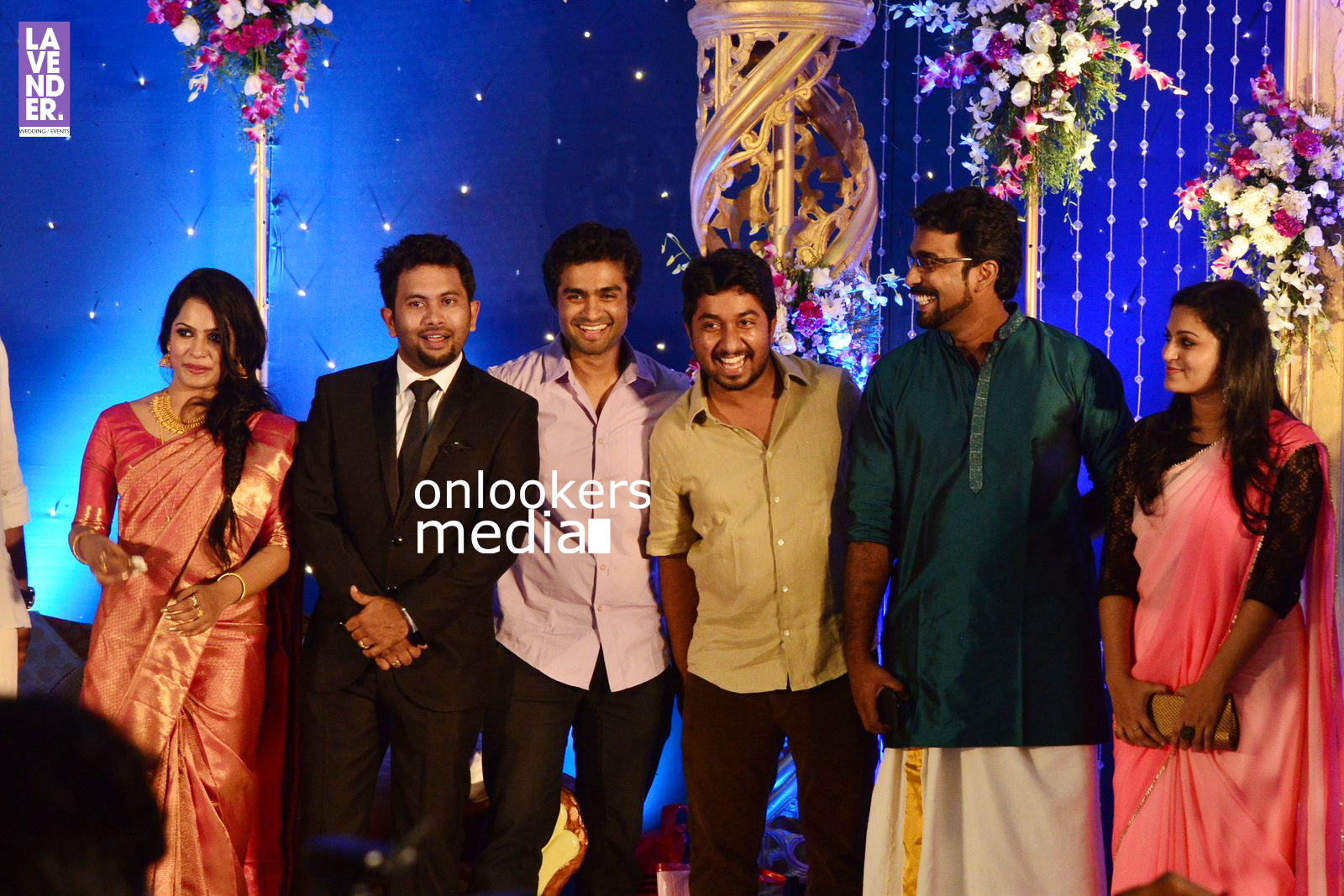 https://onlookersmedia.in/wp-content/uploads/2016/02/Aju-Varghese-Wedding-reception-stills-20.jpg