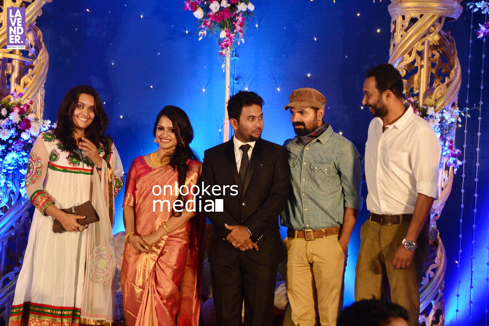 https://onlookersmedia.in/wp-content/uploads/2016/02/Aju-Varghese-Wedding-reception-stills-22.jpg