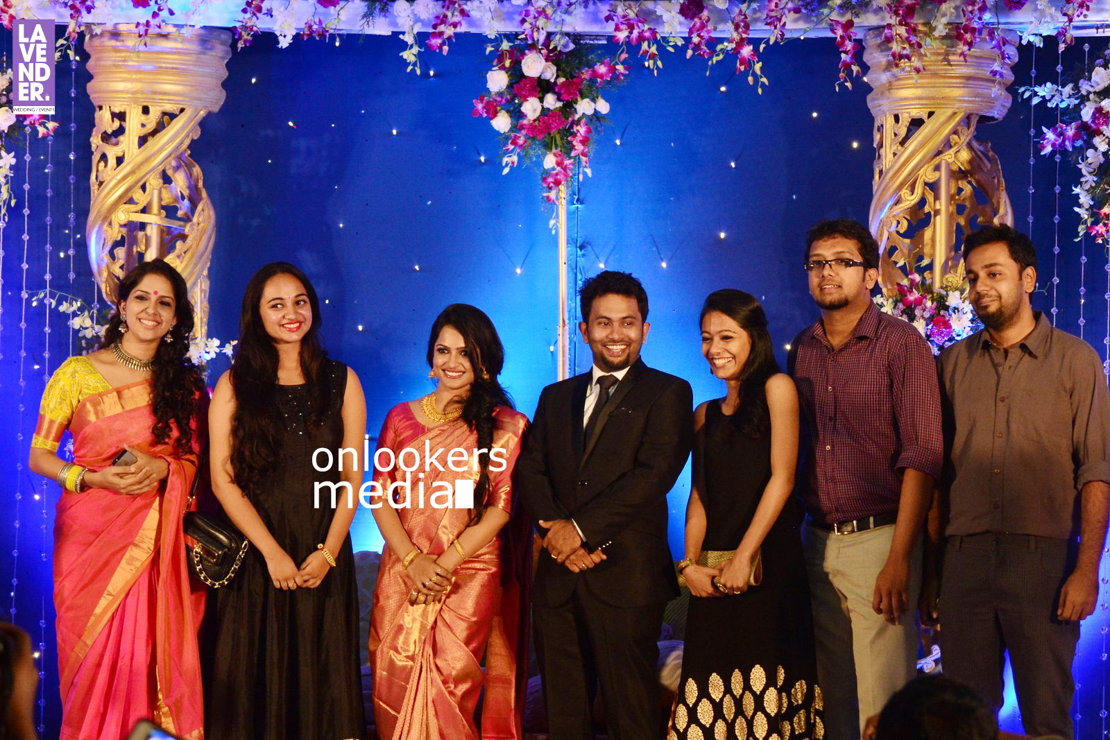 https://onlookersmedia.in/wp-content/uploads/2016/02/Aju-Varghese-Wedding-reception-stills-23.jpg