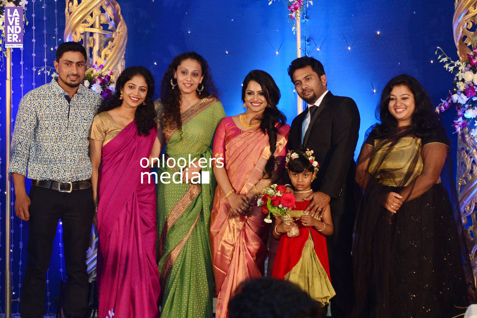 https://onlookersmedia.in/wp-content/uploads/2016/02/Aju-Varghese-Wedding-reception-stills-27.jpg
