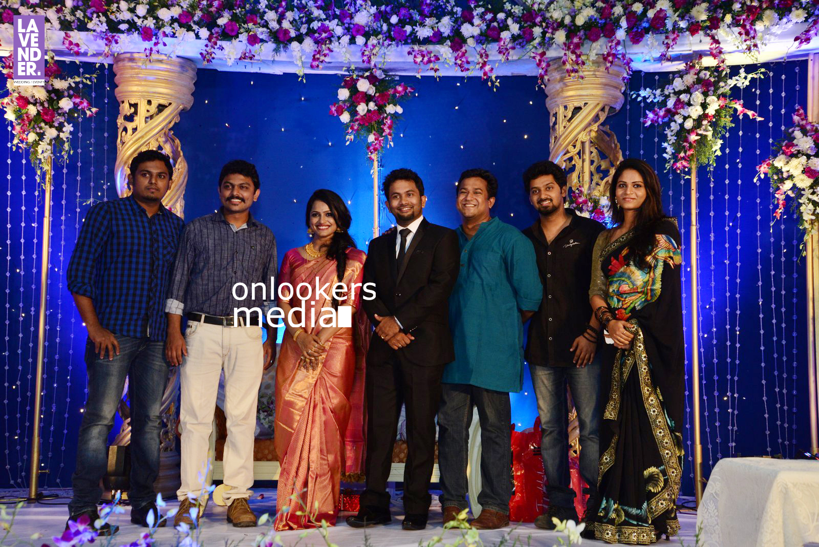 https://onlookersmedia.in/wp-content/uploads/2016/02/Aju-Varghese-Wedding-reception-stills-30.jpg