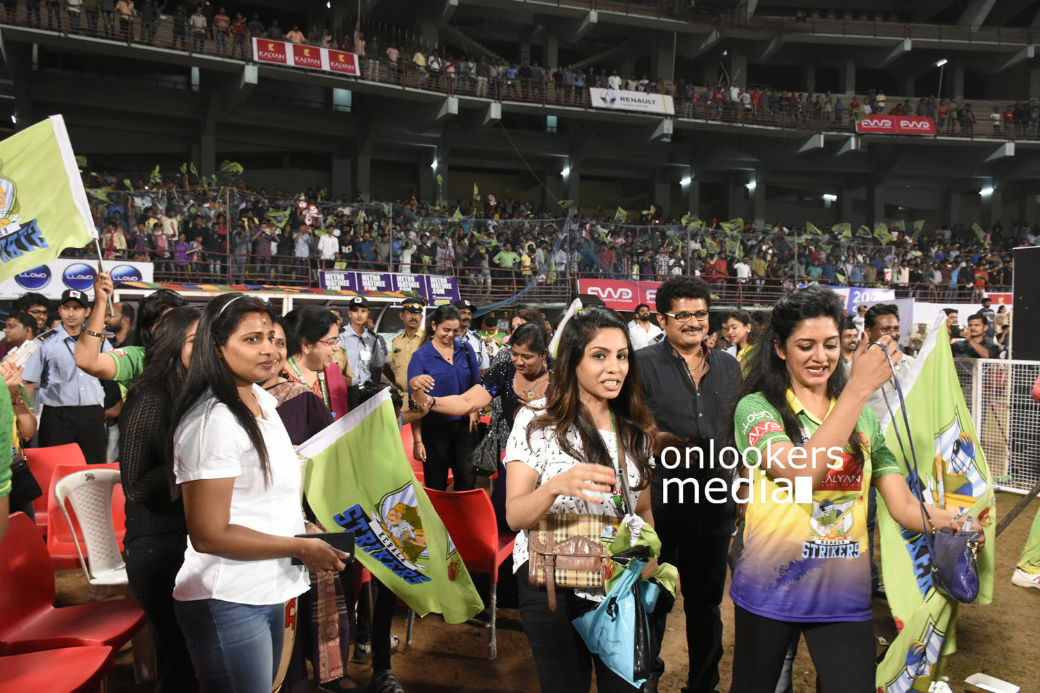 https://onlookersmedia.in/wp-content/uploads/2016/02/CCL-6-Kerala-Strikers-Stills-Photos-100.jpg