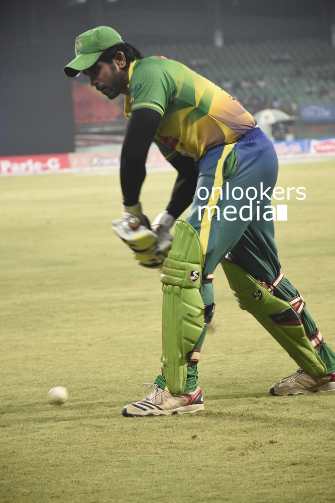 https://onlookersmedia.in/wp-content/uploads/2016/02/CCL-6-Kerala-Strikers-Stills-Photos-80.jpg
