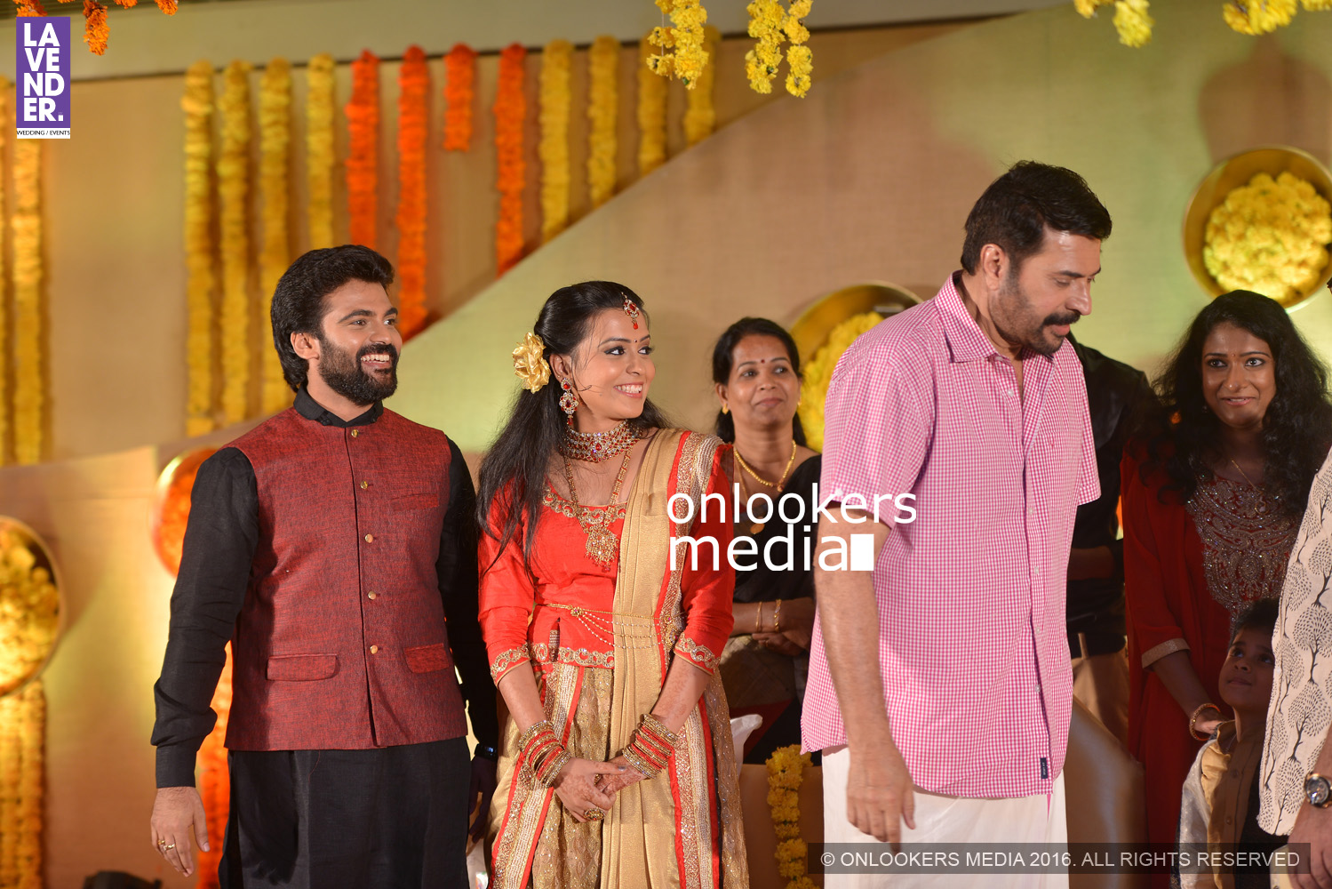 https://onlookersmedia.in/wp-content/uploads/2016/02/Mammootty-at-Vijayaraghavan-Son-Wedding-Reception-Stills-Photos-3.jpg