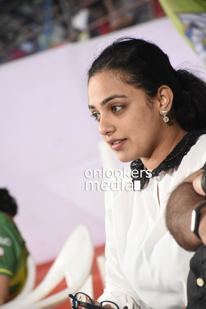https://onlookersmedia.in/wp-content/uploads/2016/02/Nithya-Menon-at-CCL-6-14.jpg