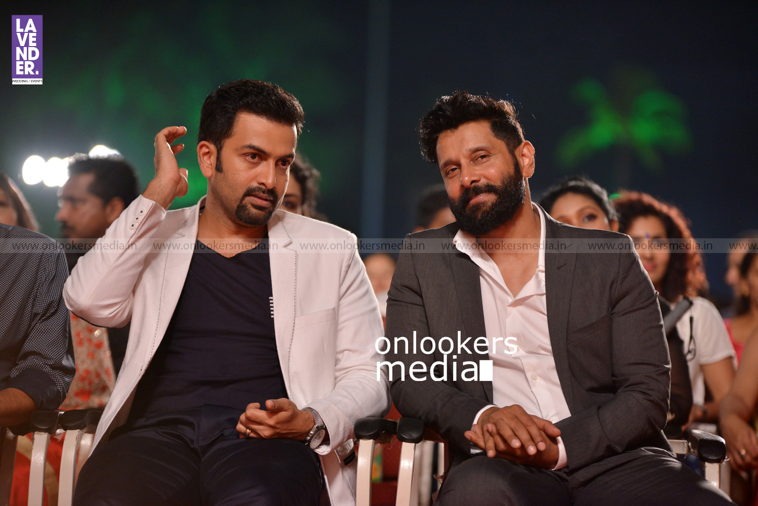https://onlookersmedia.in/wp-content/uploads/2016/02/Prithviraj-with-Vikram-at-Asianet-Film-Awards-2016-7.jpg