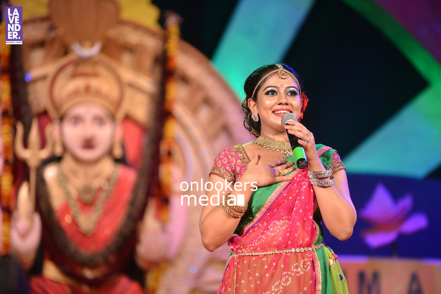 https://onlookersmedia.in/wp-content/uploads/2016/02/Rachana-Narayanankutty-Attukal-Ponkala-2016-45.jpg