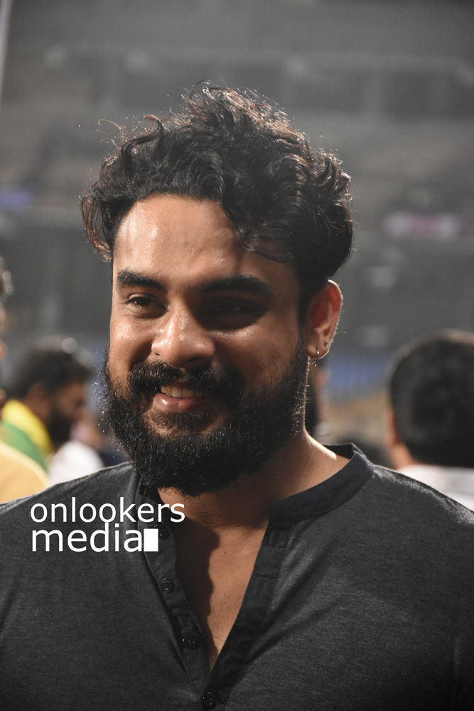 https://onlookersmedia.in/wp-content/uploads/2016/02/Tovino-Thomas-at-CCL-6-15.jpg