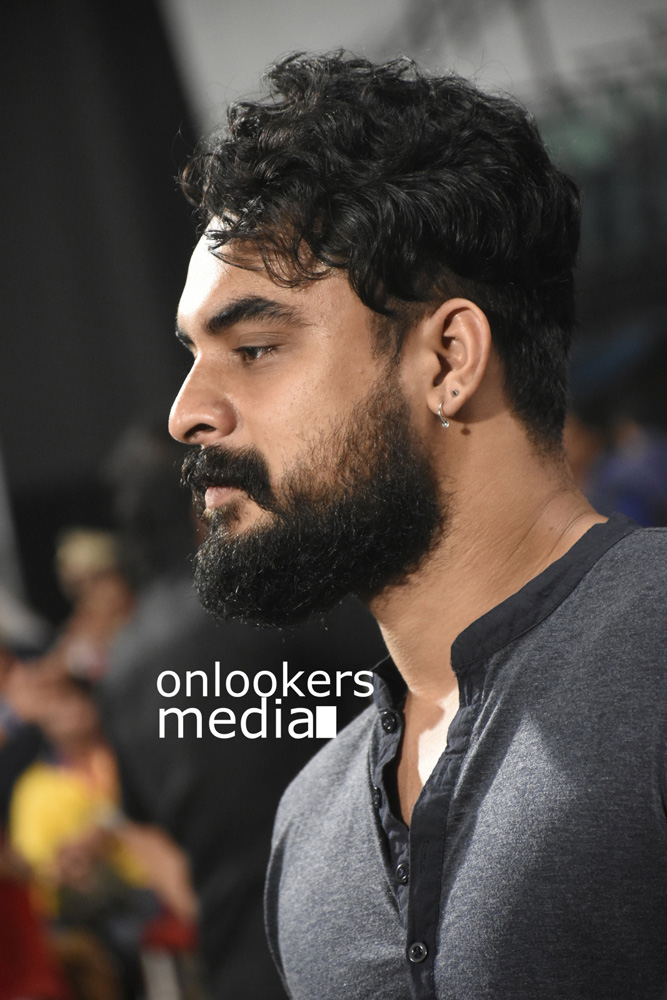 https://onlookersmedia.in/wp-content/uploads/2016/02/Tovino-Thomas-at-CCL-6-9.jpg