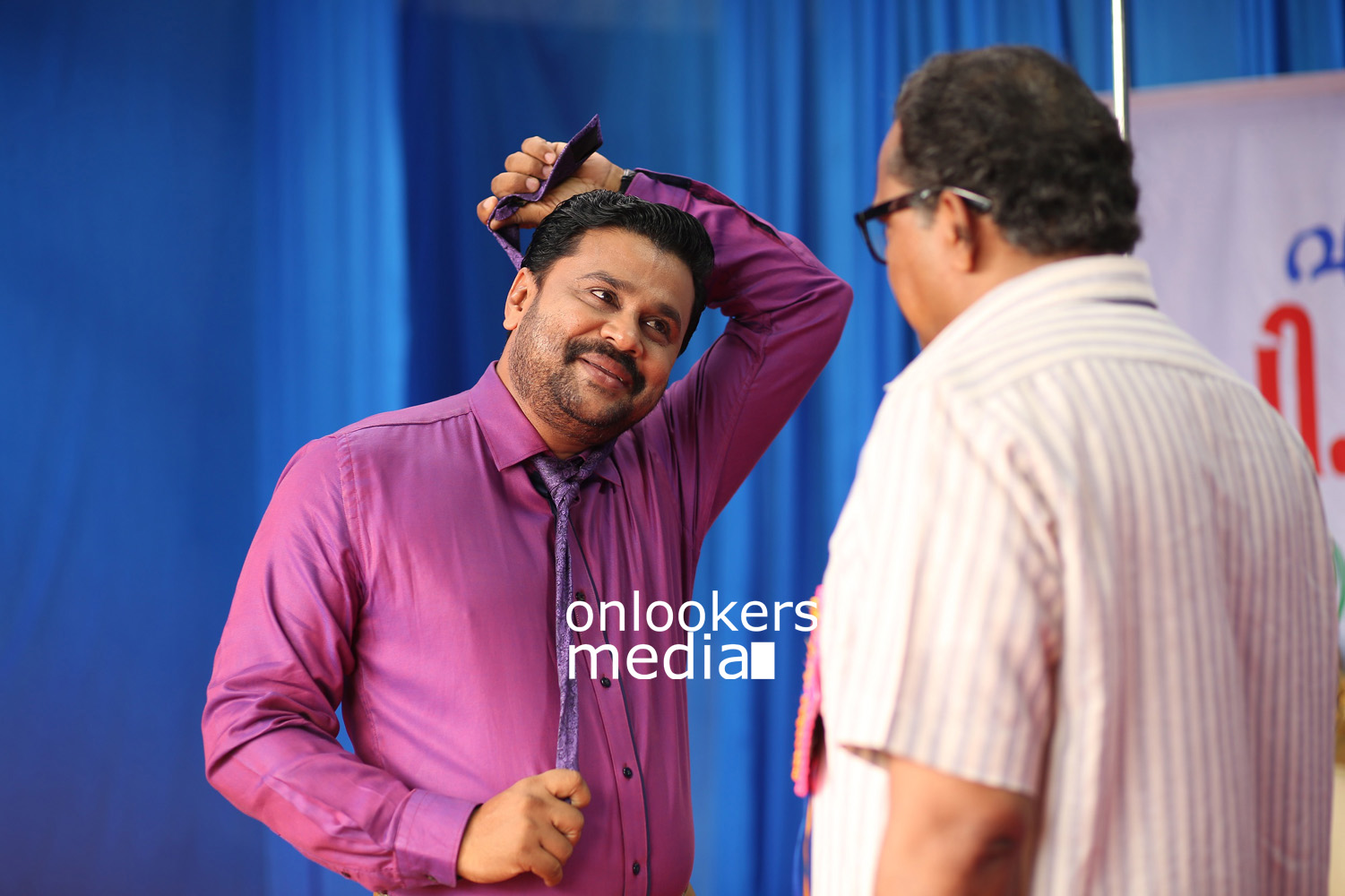 https://onlookersmedia.in/wp-content/uploads/2016/03/Dileep-in-King-Liar-Stills-7.jpg