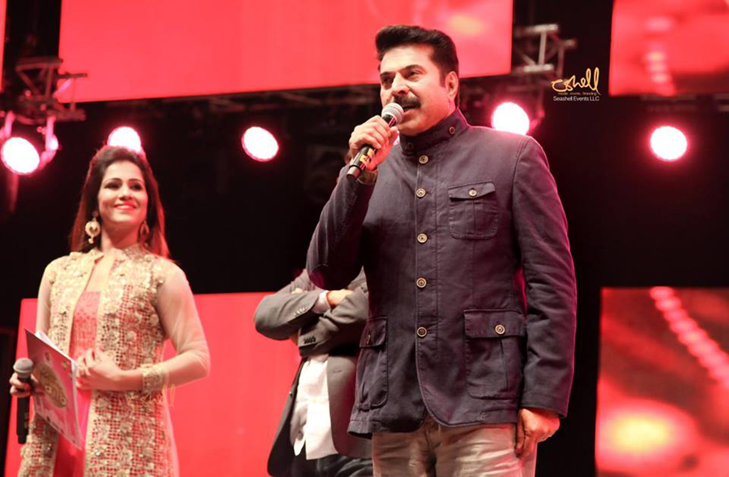 https://onlookersmedia.in/wp-content/uploads/2016/03/Mammootty-at-Kairali-Ishal-Laila-2016-Stills-Photos-16.jpg