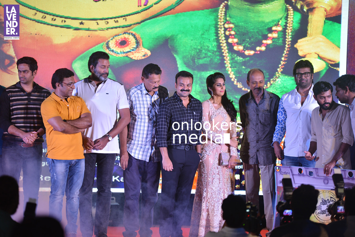 https://onlookersmedia.in/wp-content/uploads/2016/03/Valliyum-Thetti-Pulliyum-Thetti-Audio-Launch-Stills-90.jpg