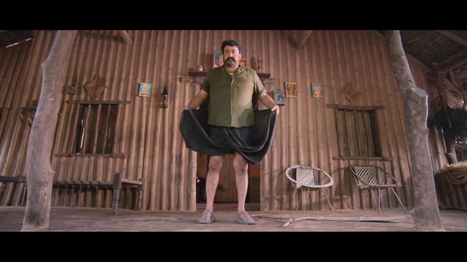 https://onlookersmedia.in/wp-content/uploads/2016/05/Mohanlal-Pulimurugan-Teaser-Stills-Photos-Pics-3.jpg
