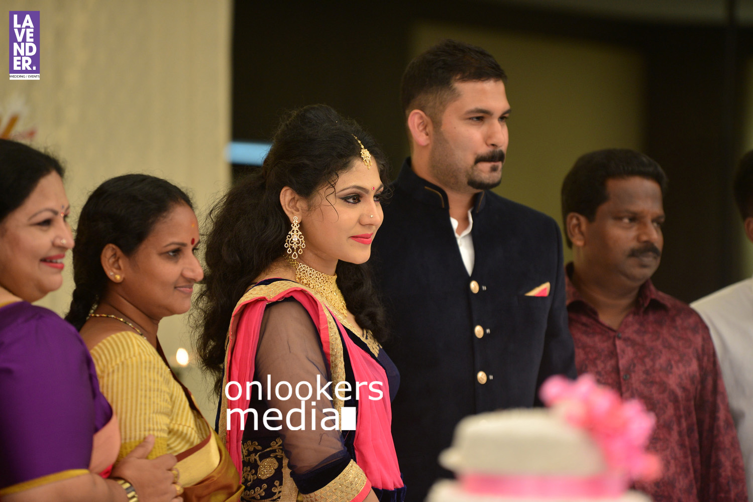 https://onlookersmedia.in/wp-content/uploads/2016/05/Ponnamma-Babu-daughter-Pinky-Alphonsa-wedding-engagement-125.jpg