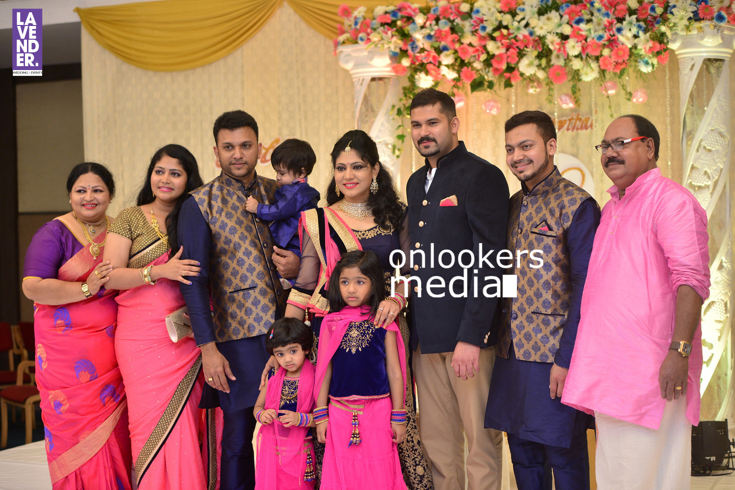 https://onlookersmedia.in/wp-content/uploads/2016/05/Ponnamma-Babu-daughter-Pinky-Alphonsa-wedding-engagement-222.jpg