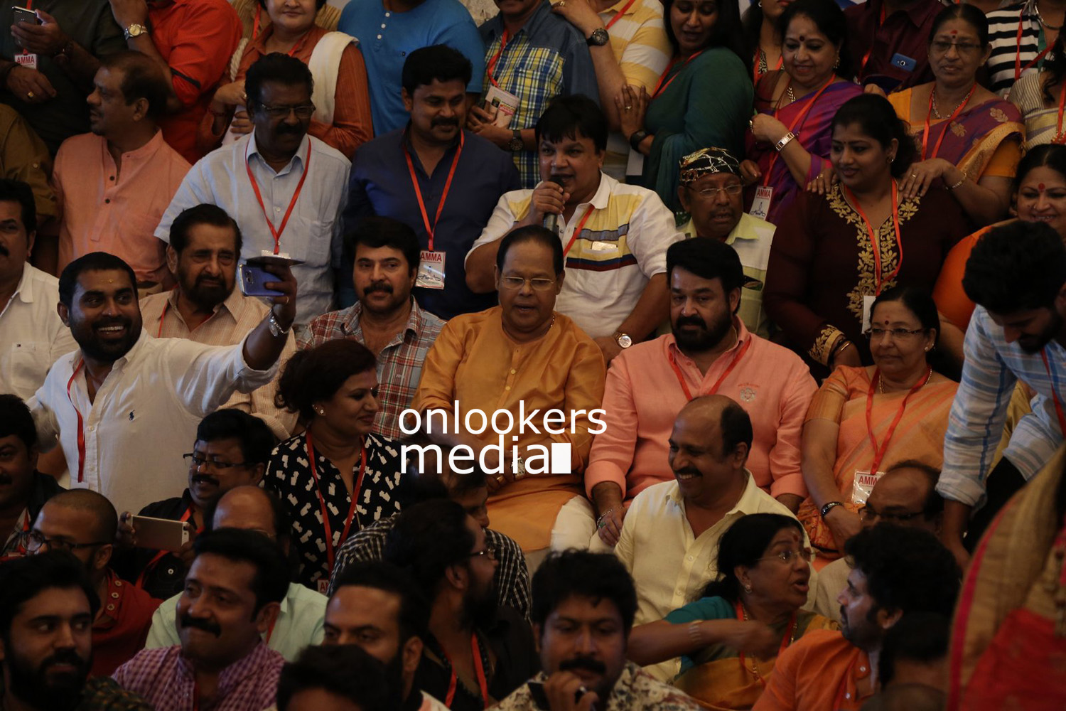 https://onlookersmedia.in/wp-content/uploads/2016/06/AMMA-general-body-meeting-2016-stills-photos-77.jpg