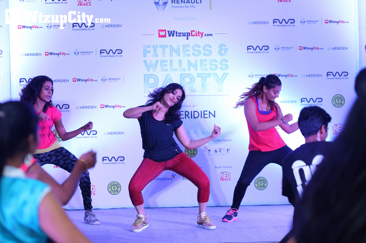 https://onlookersmedia.in/wp-content/uploads/2016/06/WtzupCity-Fitness-and-Wellness-Party-June-2016-30.jpg