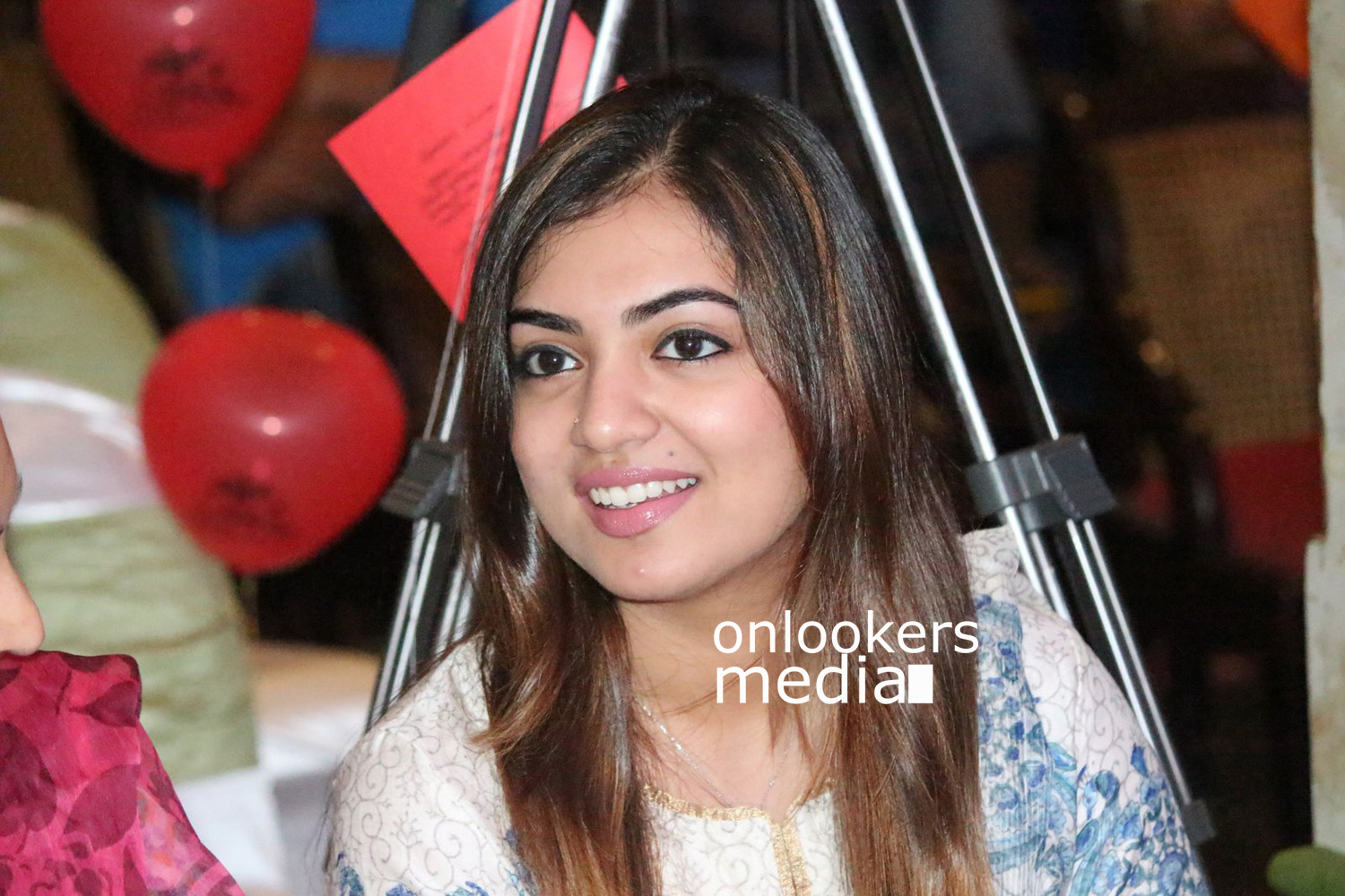 https://onlookersmedia.in/wp-content/uploads/2016/07/Nazriya-Fahad-Fazil-Basheerinte-Premalekhanam-stills-photos-4.jpg