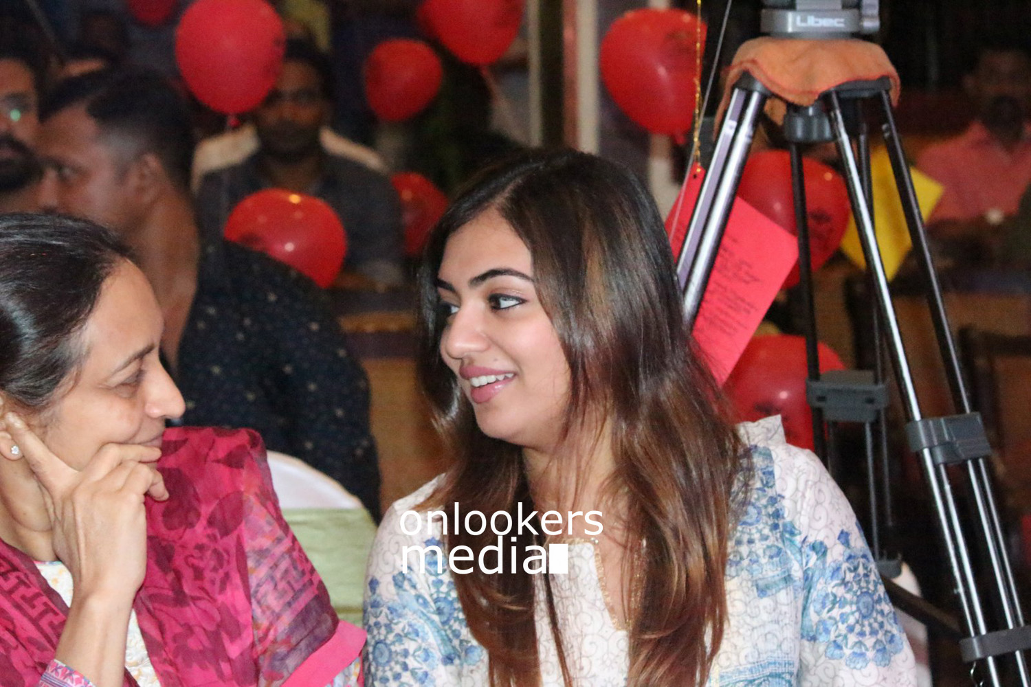 https://onlookersmedia.in/wp-content/uploads/2016/07/Nazriya-Fahad-Fazil-Basheerinte-Premalekhanam-stills-photos-7.jpg