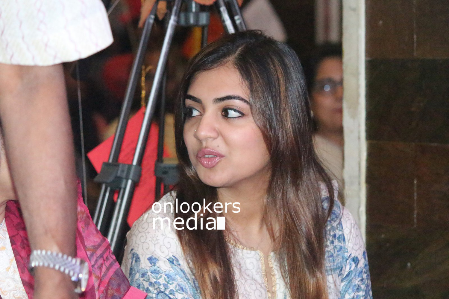 https://onlookersmedia.in/wp-content/uploads/2016/07/Nazriya-Fahad-Fazil-Basheerinte-Premalekhanam-stills-photos-8.jpg