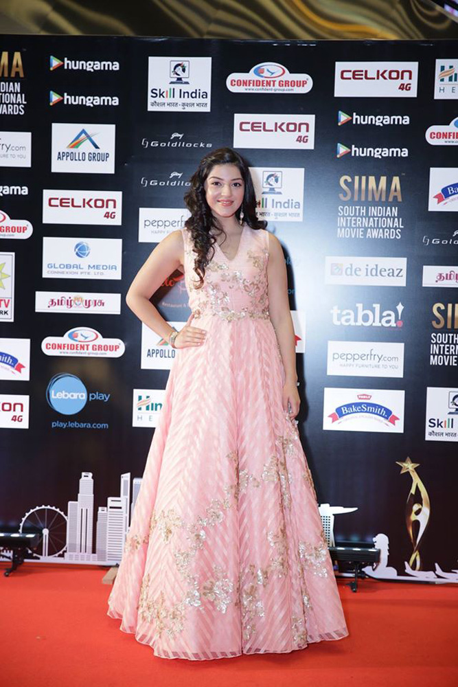 https://onlookersmedia.in/wp-content/uploads/2016/07/SIIMA-Awards-2016-Stills-Photos-18.jpg