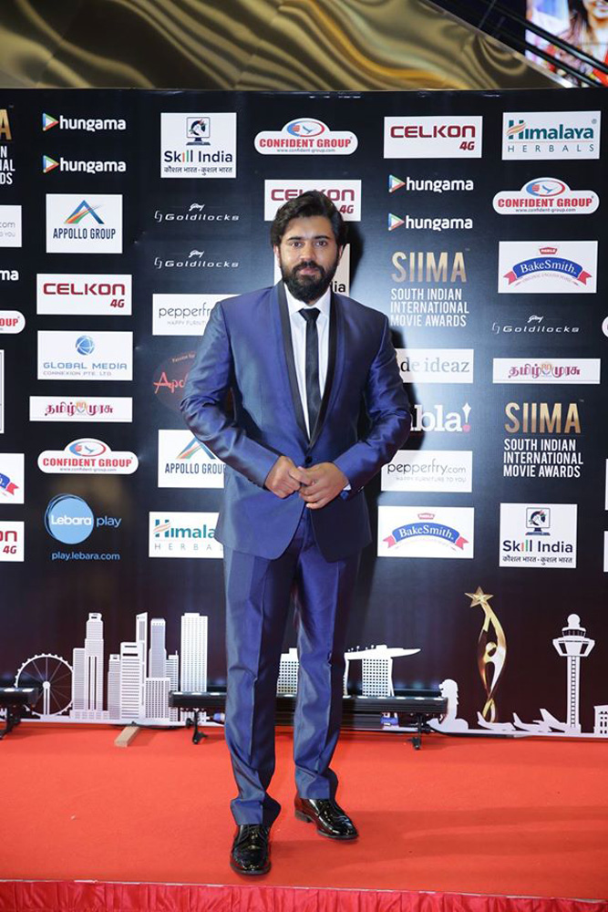 https://onlookersmedia.in/wp-content/uploads/2016/07/SIIMA-Awards-2016-Stills-Photos-51.jpg
