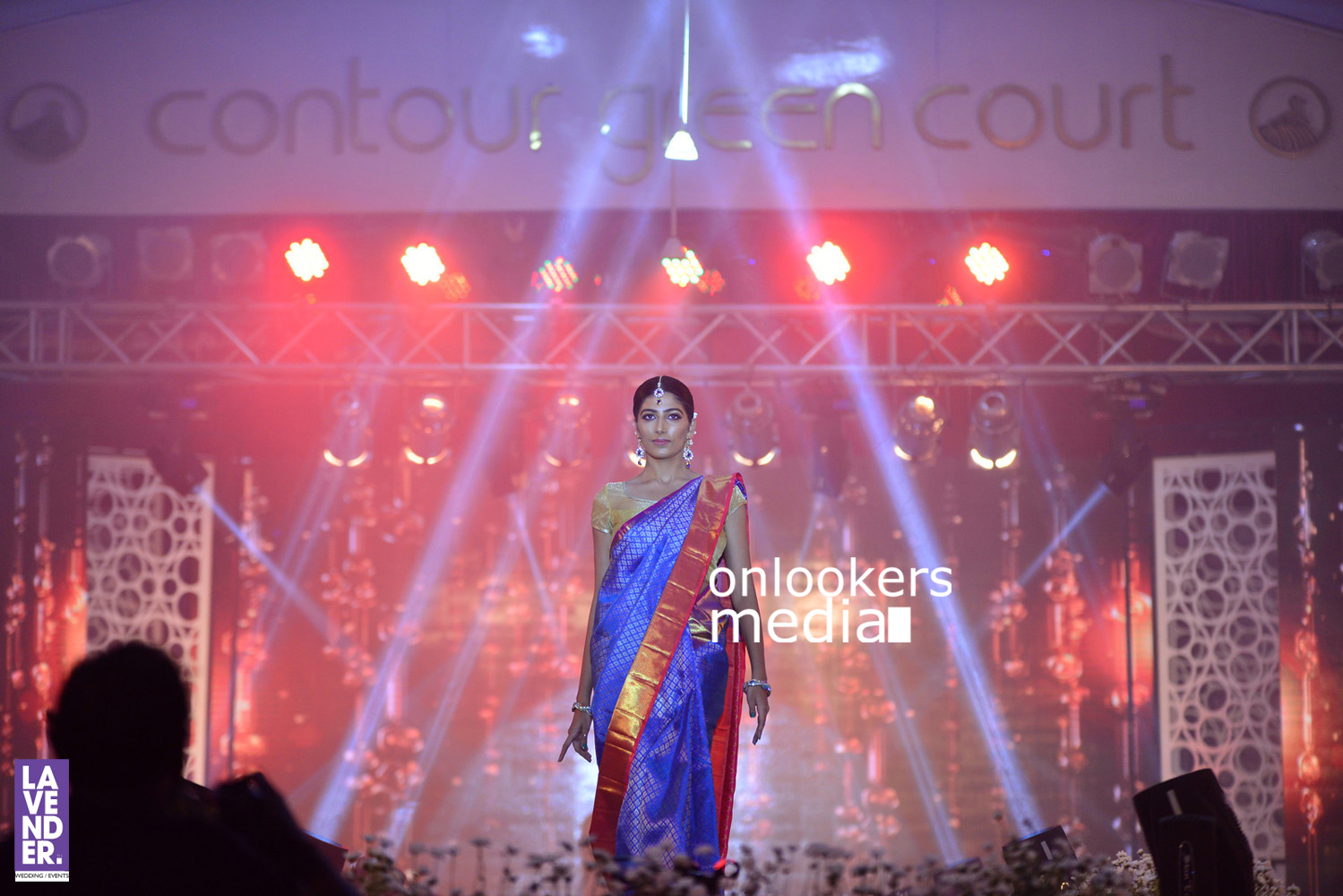 https://onlookersmedia.in/wp-content/uploads/2016/07/Saptamukhi-2016-Mahalekshmi-Silks-fashion-show-stills-photos-10.jpg