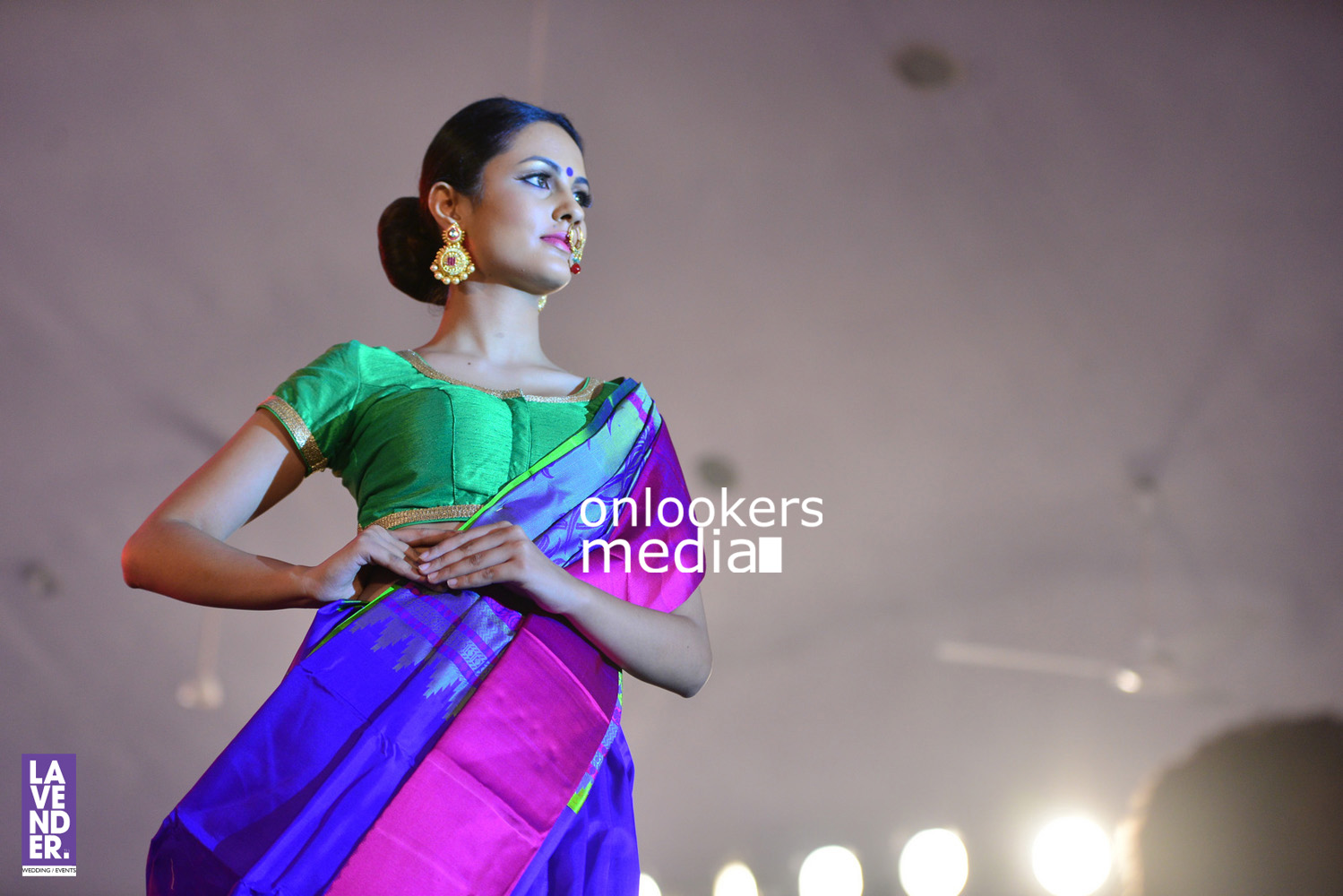 https://onlookersmedia.in/wp-content/uploads/2016/07/Saptamukhi-2016-Mahalekshmi-Silks-fashion-show-stills-photos-102.jpg