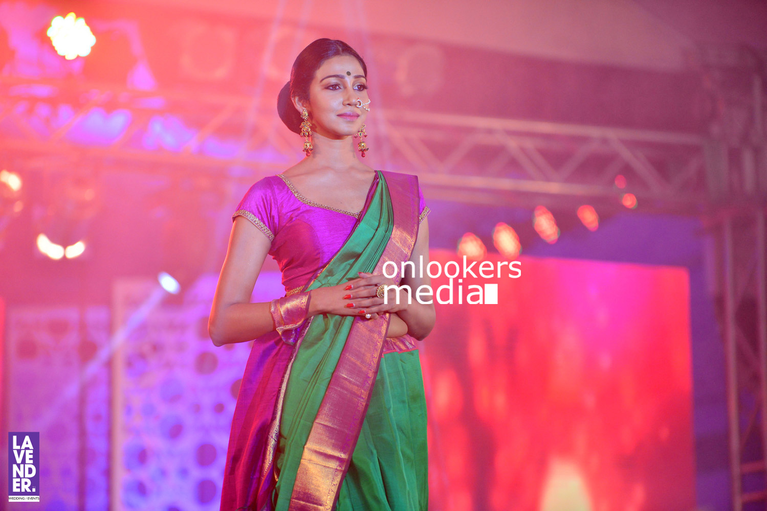 http://onlookersmedia.in/wp-content/uploads/2016/07/Saptamukhi-2016-Mahalekshmi-Silks-fashion-show-stills-photos-113.jpg