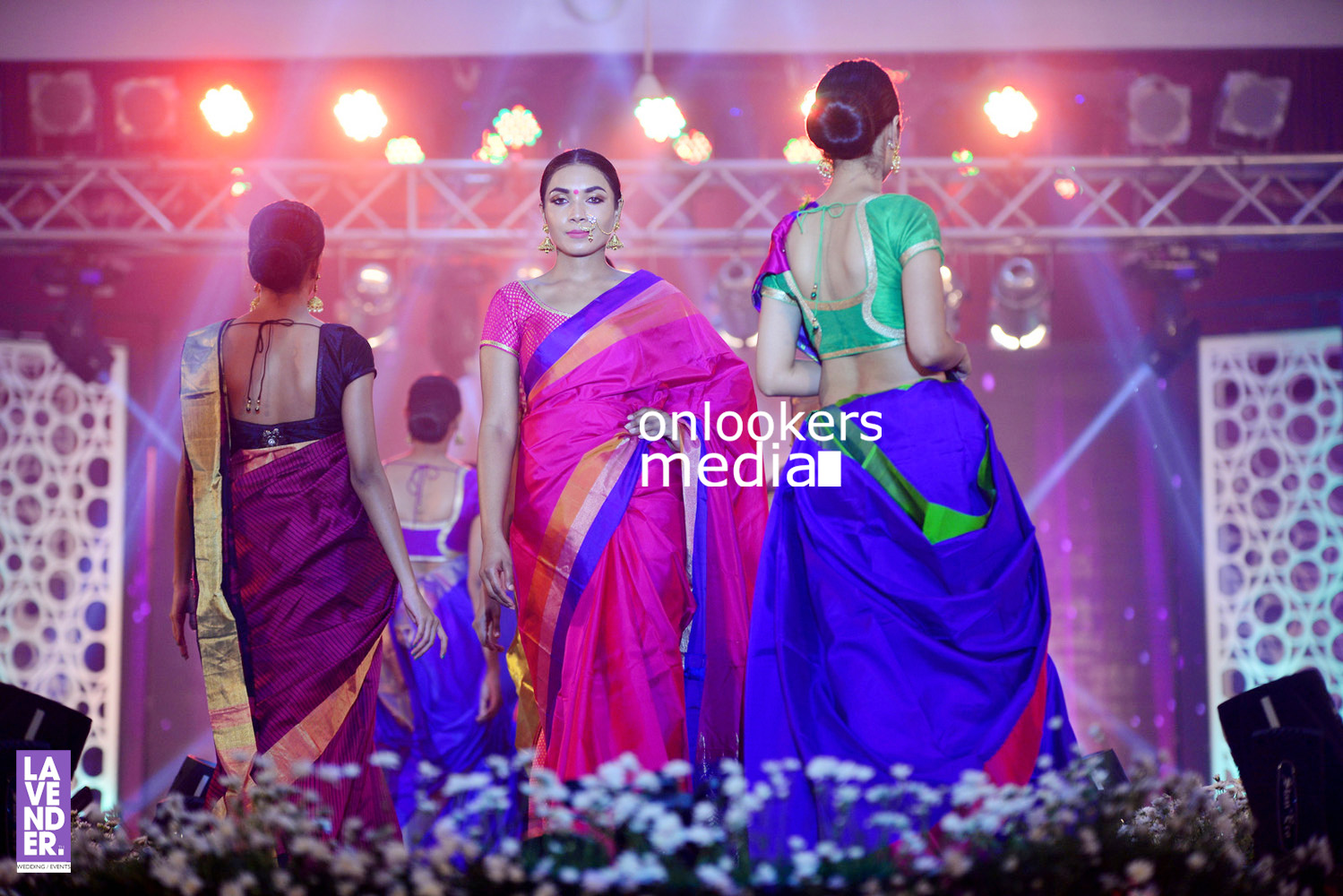 http://onlookersmedia.in/wp-content/uploads/2016/07/Saptamukhi-2016-Mahalekshmi-Silks-fashion-show-stills-photos-141.jpg