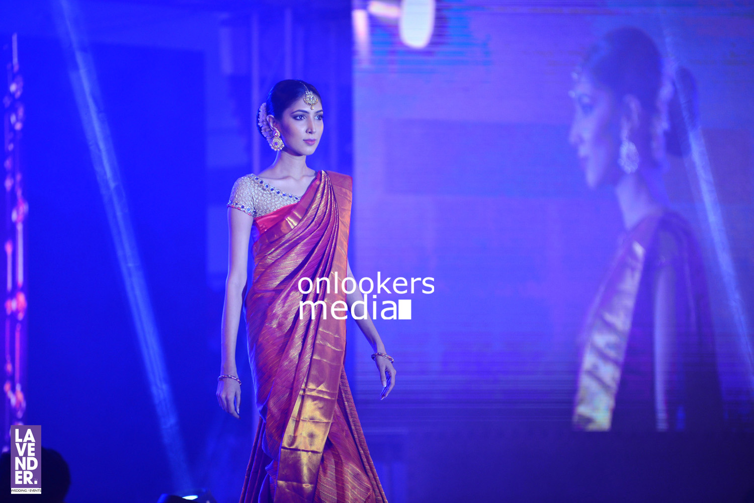 http://onlookersmedia.in/wp-content/uploads/2016/07/Saptamukhi-2016-Mahalekshmi-Silks-fashion-show-stills-photos-22.jpg
