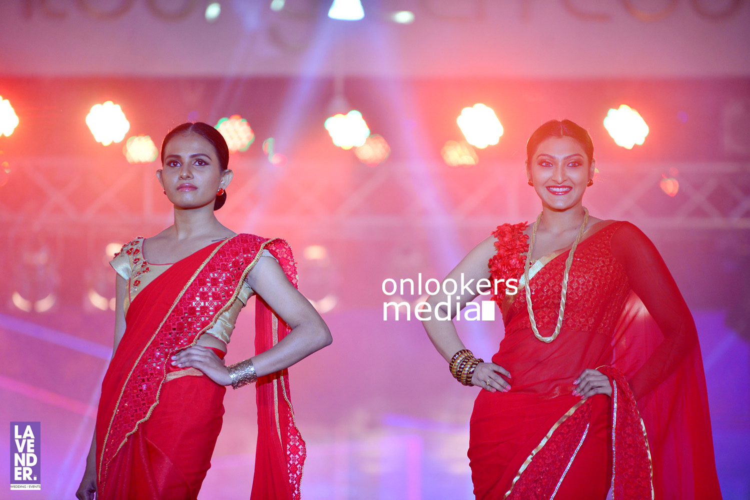 http://onlookersmedia.in/wp-content/uploads/2016/07/Saptamukhi-2016-Mahalekshmi-Silks-fashion-show-stills-photos-63.jpg