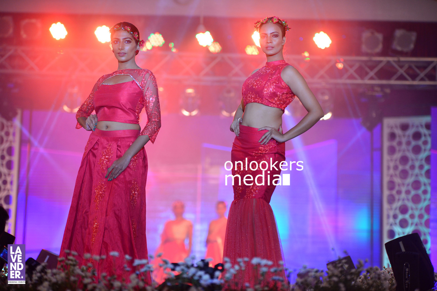 http://onlookersmedia.in/wp-content/uploads/2016/07/Saptamukhi-2016-Mahalekshmi-Silks-fashion-show-stills-photos-70.jpg