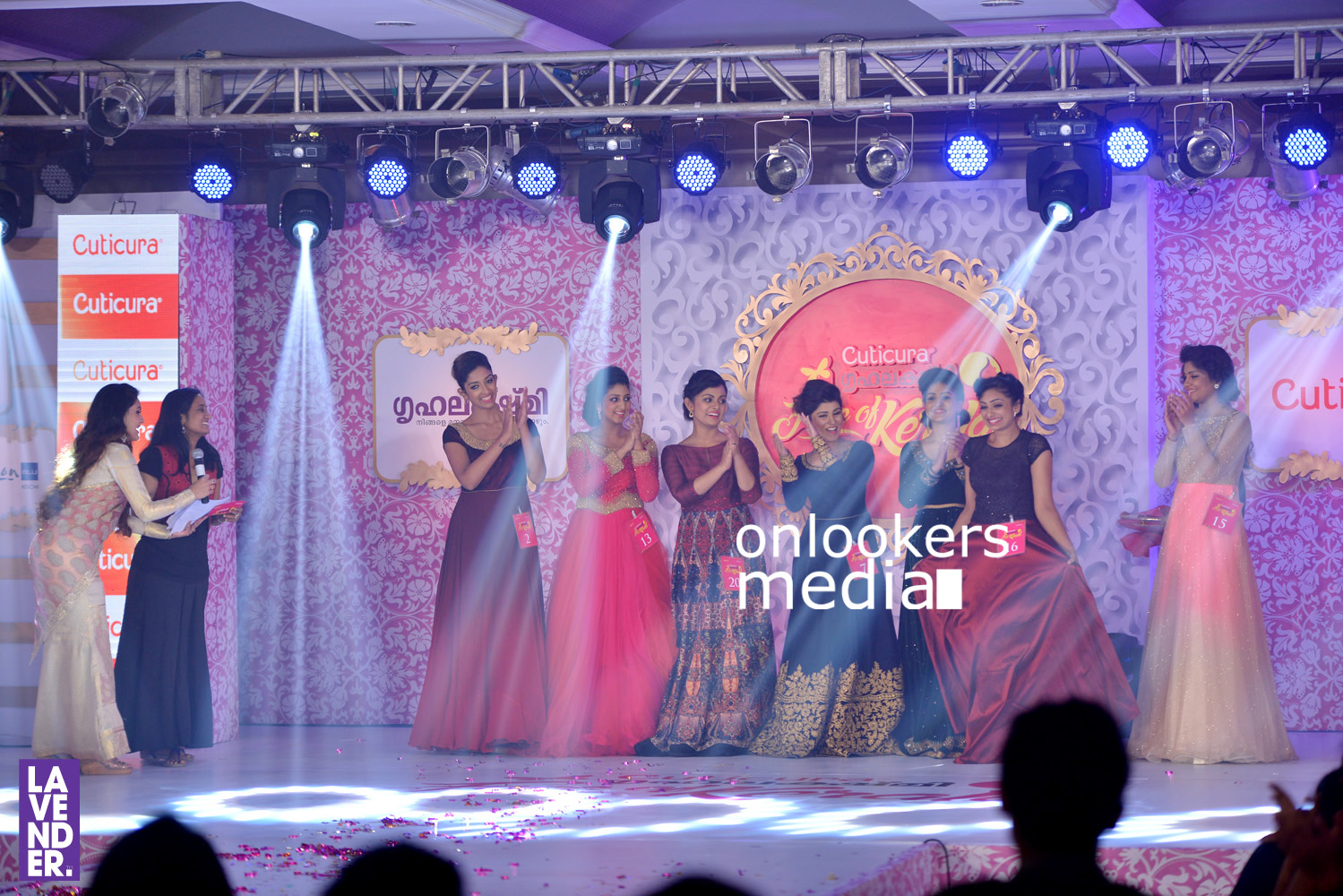 https://onlookersmedia.in/wp-content/uploads/2016/08/Grihalakshmi-Face-of-Kerala-2016-grand-finale-stills-photos-445.jpg