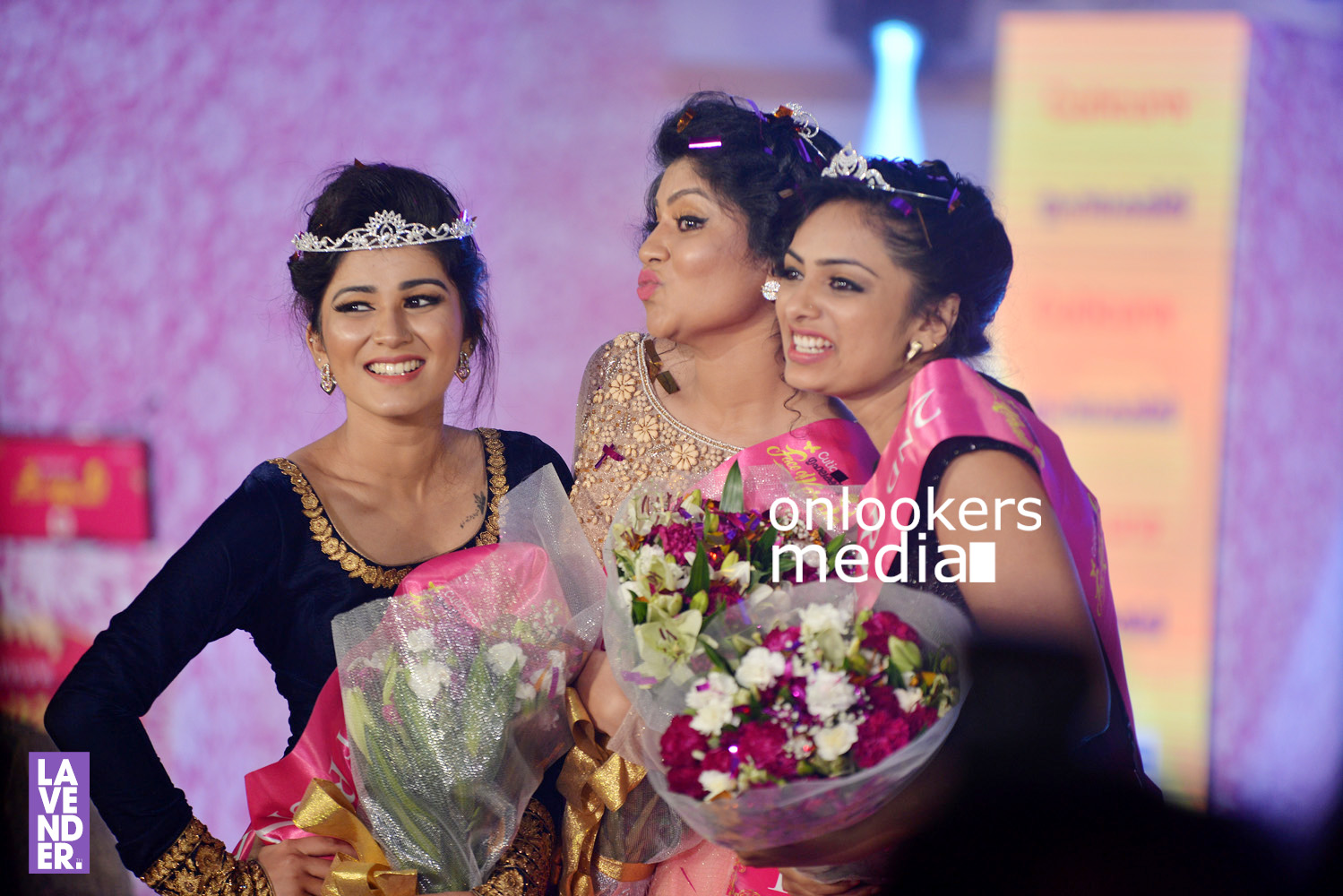 https://onlookersmedia.in/wp-content/uploads/2016/08/Grihalakshmi-Face-of-Kerala-2016-grand-finale-stills-photos-544.jpg